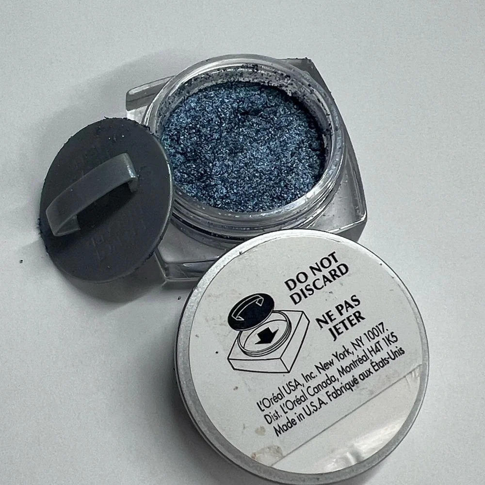 L’Oréal Guilded Envy Timeless Blue Spark Infalible 24 hr Eyeshadow Pot